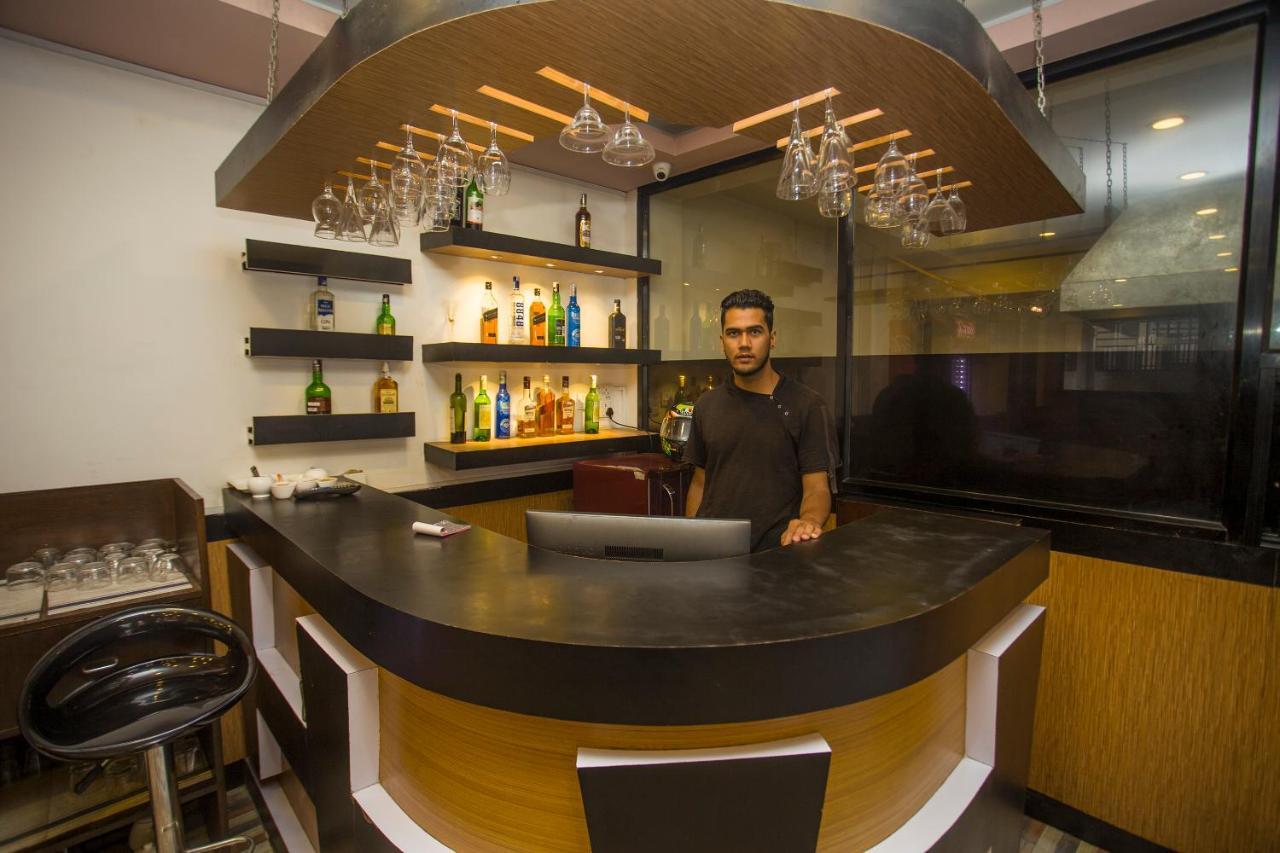 Oyo 104 Hotel Baltic Inn Kathmandu Esterno foto