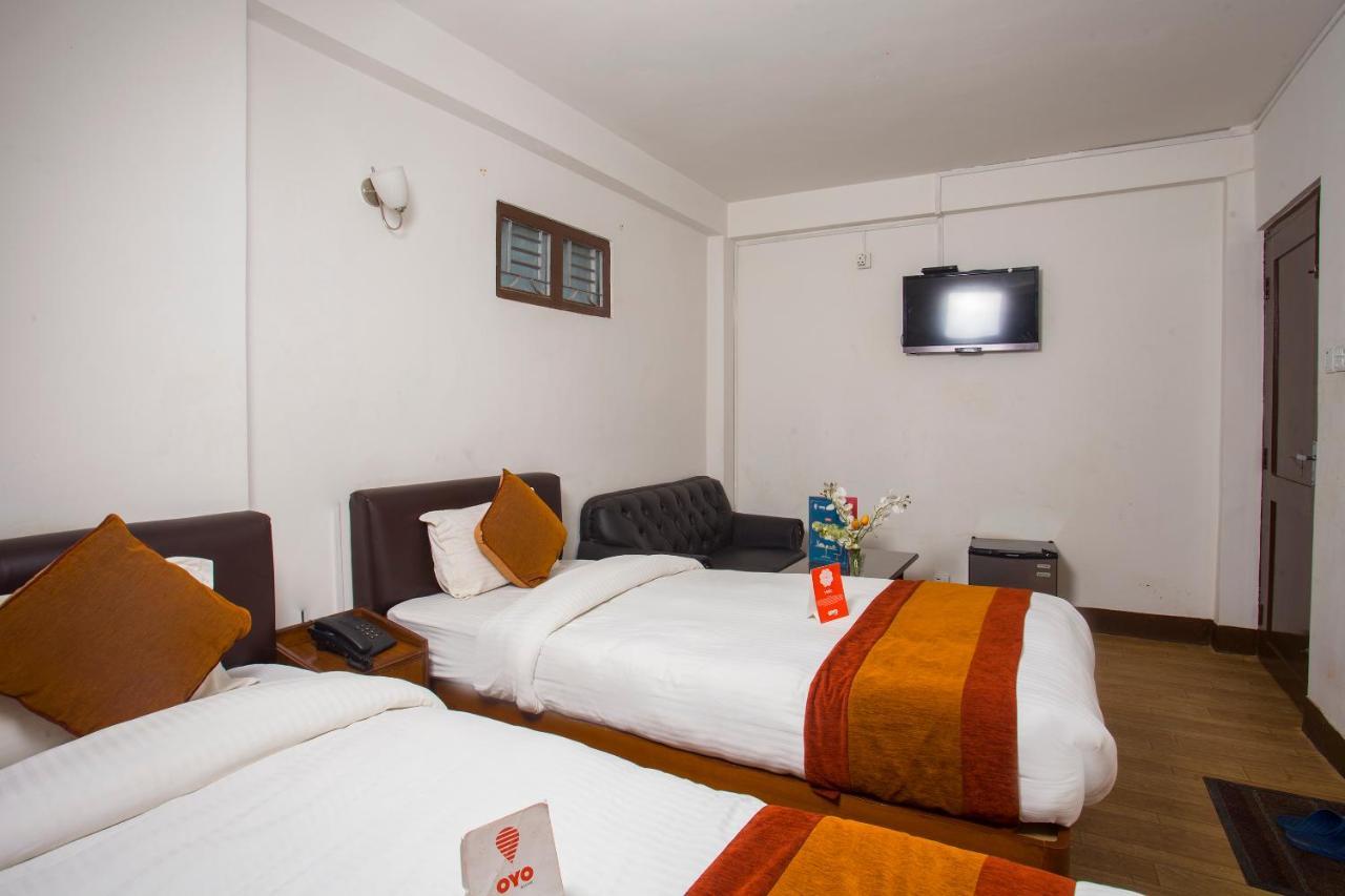 Oyo 104 Hotel Baltic Inn Kathmandu Esterno foto