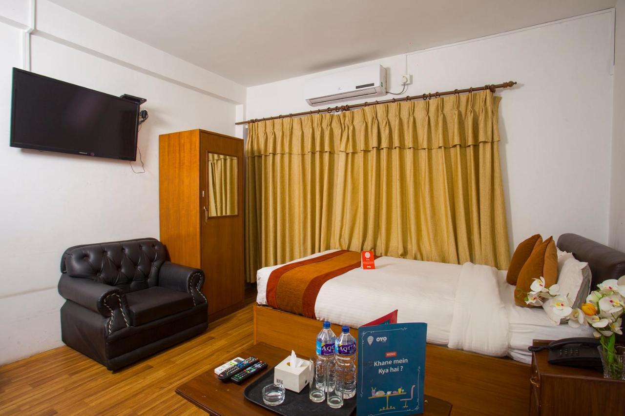 Oyo 104 Hotel Baltic Inn Kathmandu Esterno foto